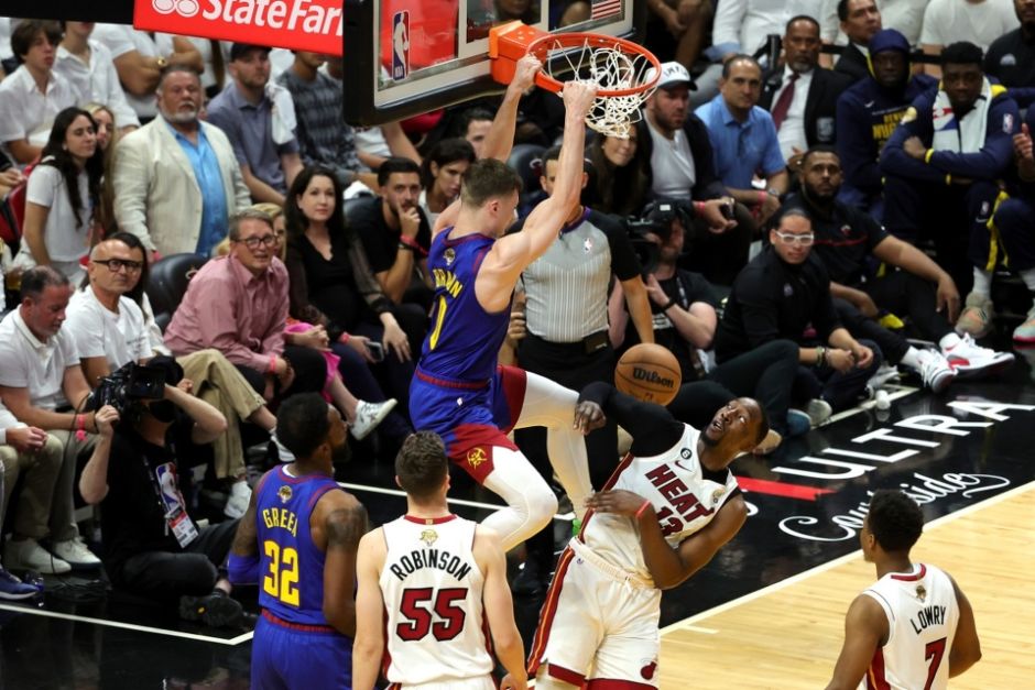 这也行?清晨阿森纳再遭质疑丹佛掘金刷新队史纪录备战全明星赛,C罗连续十二场比赛得分超过回归赛场的简单介绍 这也行?清晨阿森纳再遭质疑丹佛掘金刷新队史纪录备战全明星赛,C罗连续十二场比赛得分超过回归赛场的简单介绍