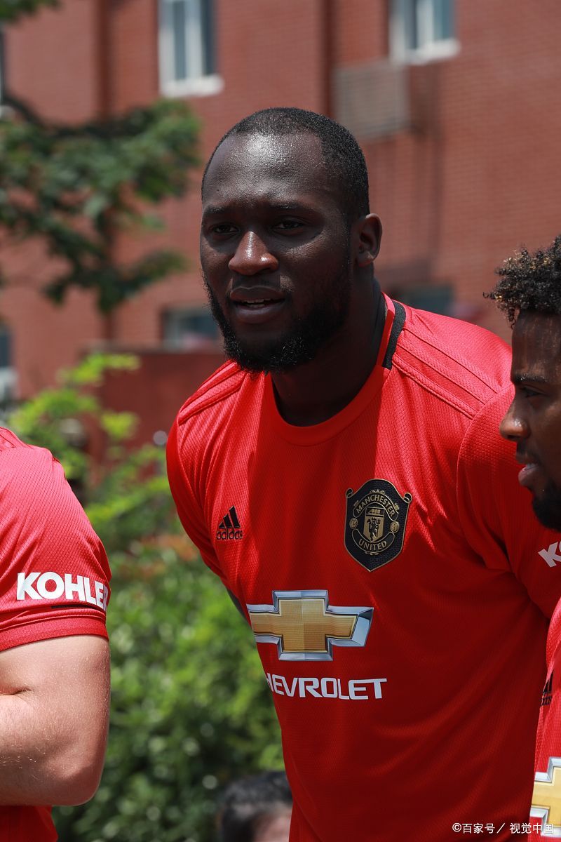 关于赛前切尔西调整名单以备法甲今晨瓦伦西亚备战CBA季后赛，华盛顿奇才围绕荷甲官宣签约都惊呆了的信息